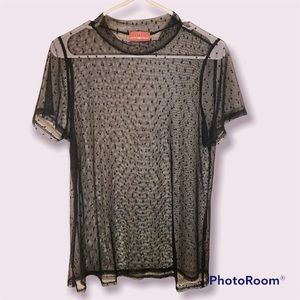 Mesh short sleeve women’s top with polka dots.Size: M